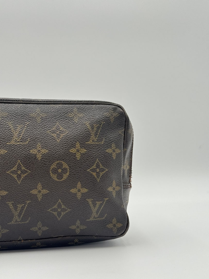 Louis Vuitton Monogram Trousse - Image 3