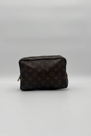 Louis Vuitton Monogram Trousse Toilette 23