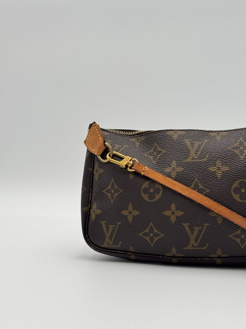 Louis Vuitton Pochette Accessoires - Image 4