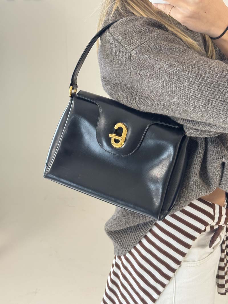 Gucci Black Leather Shoulder Bag - Get Your Designer Bag