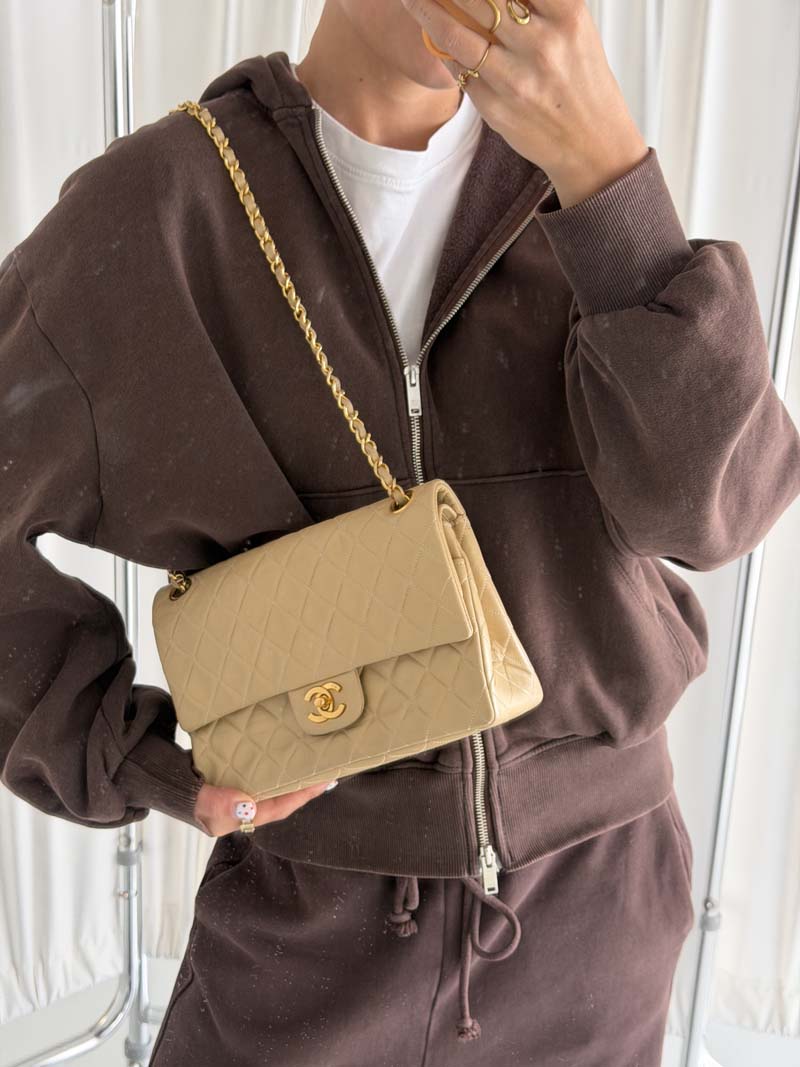 Chanel Double Flap Bag Medium Beige - Image 3
