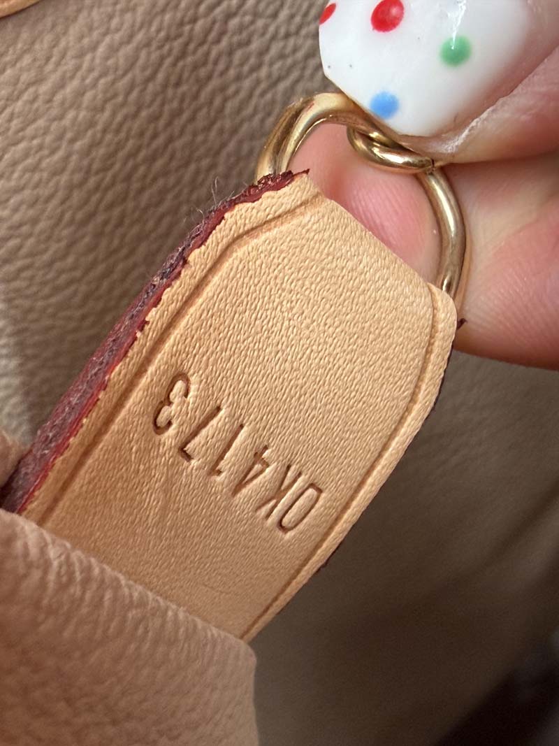 Louis Vuitton Bucket GM - Afbeelding 18