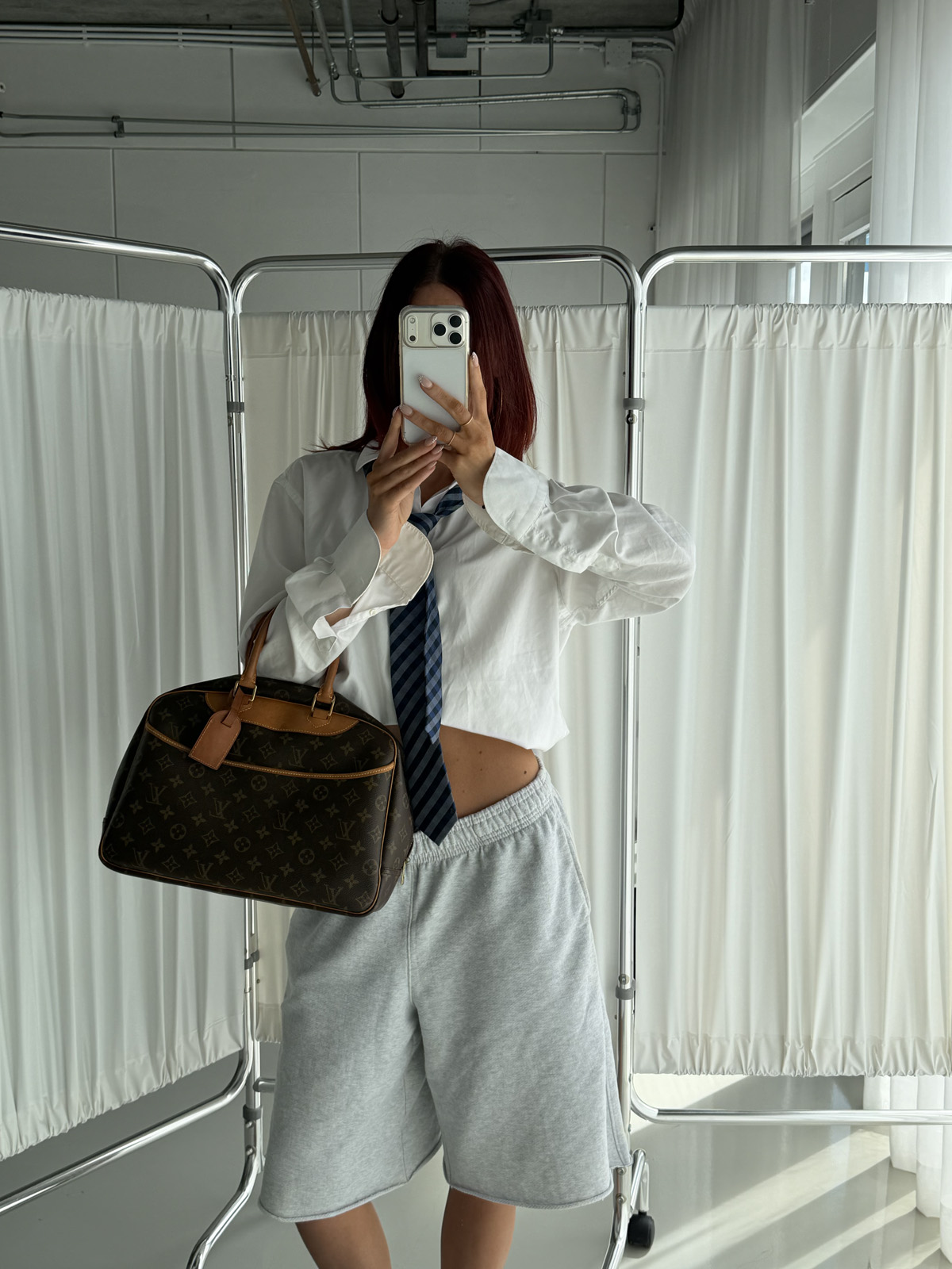 Louis Vuitton Deauville - Image 3