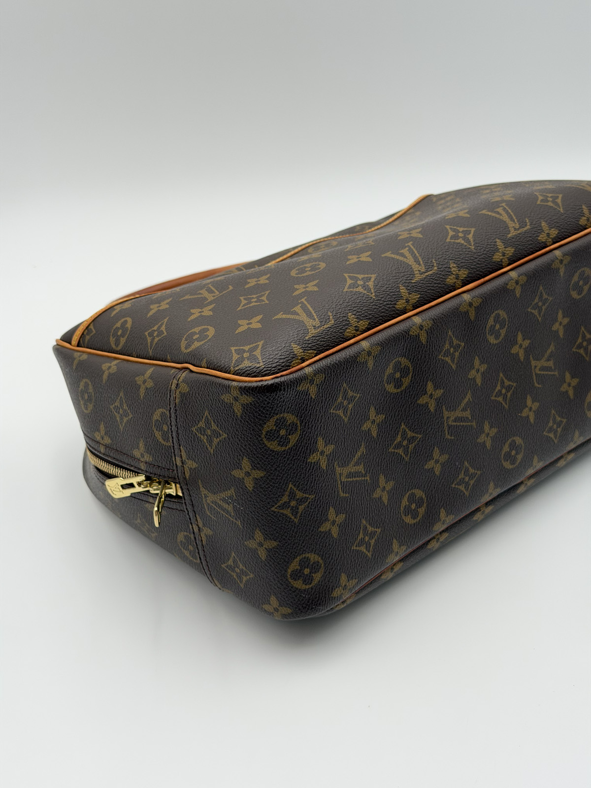 Louis Vuitton Deauville - Image 12