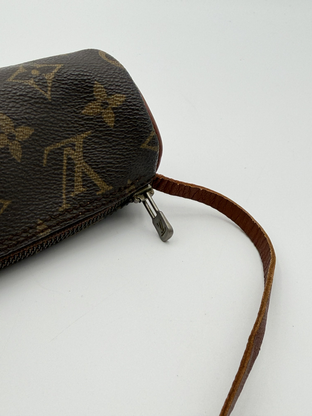 Louis Vuitton Mini Papillon - Image 12