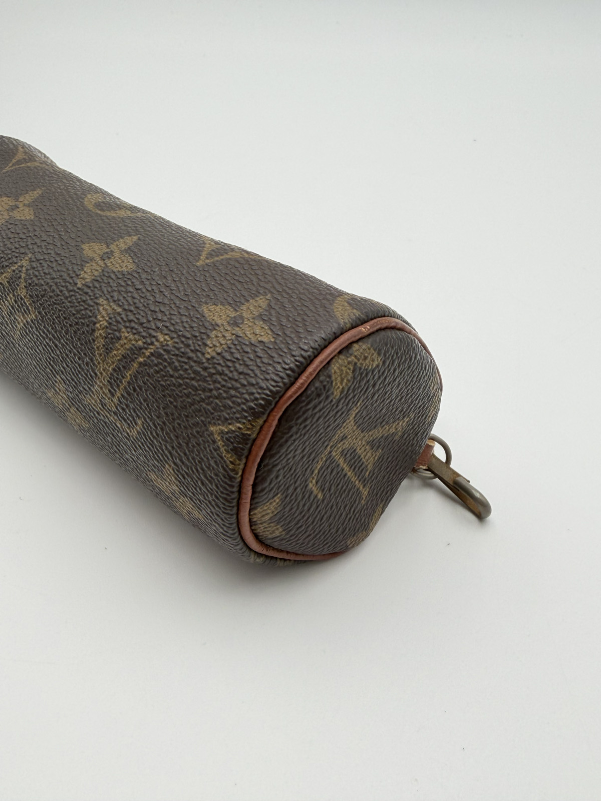 Louis Vuitton Mini Papillon - Image 10