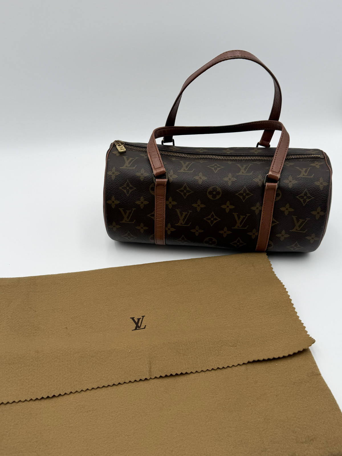 Louis Vuitton Papillon 30 - Image 11