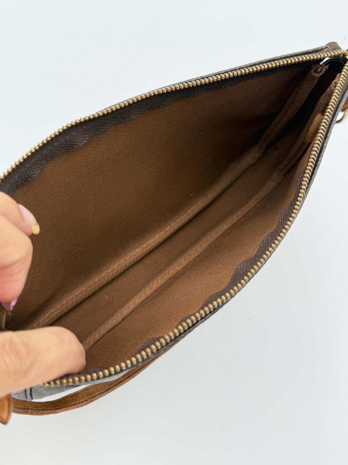 Louis Vuitton Pochette Accessoires - Image 15